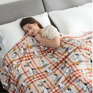 Berkshire Blanket Peanuts® VelvetLoft®